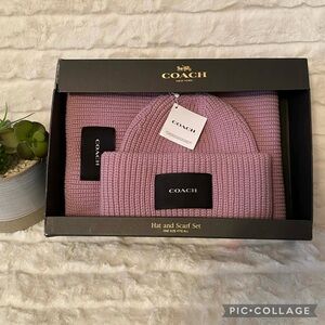 ❤️Flash SALE❤️✨🆕✨Brand New Coach Beanie and Scarf Set